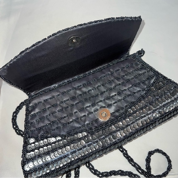 NWT BIJOUX TERNER BAG MINI EVENING CLUTCH SEQUINED #10518 GRAY SILVER - Picture 3 of 6